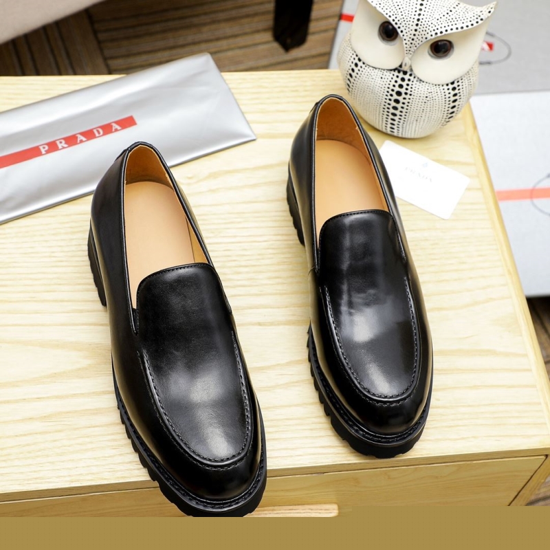 Pra*a leather shoes